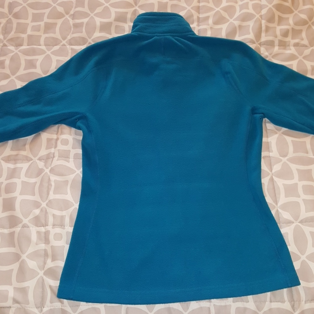North Face  fleece jacket in EUC - Picture 5 of 8